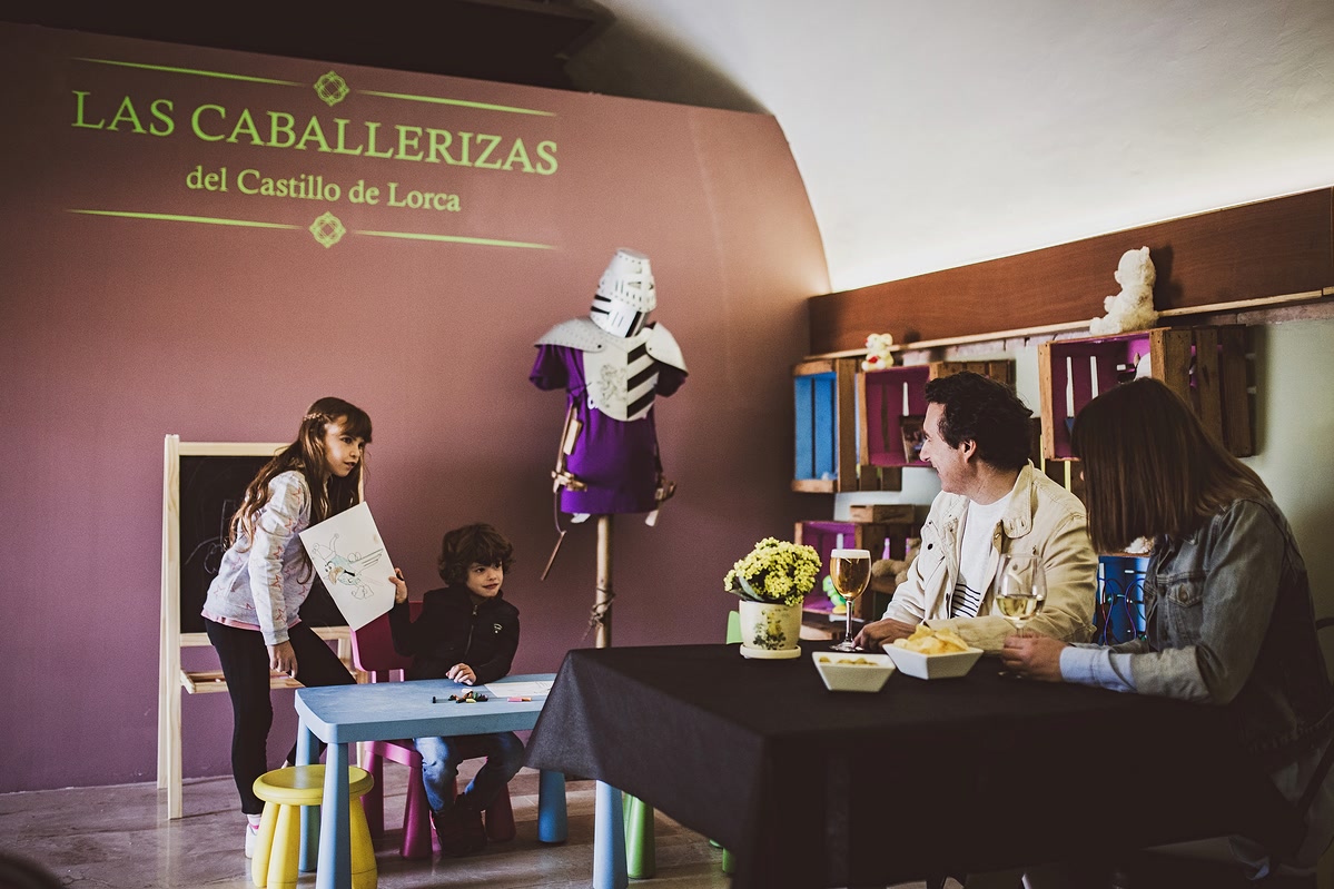 Fortaleza del Sol. Entretenimiento infantil en cafetería Ayuntamiento de Lorca