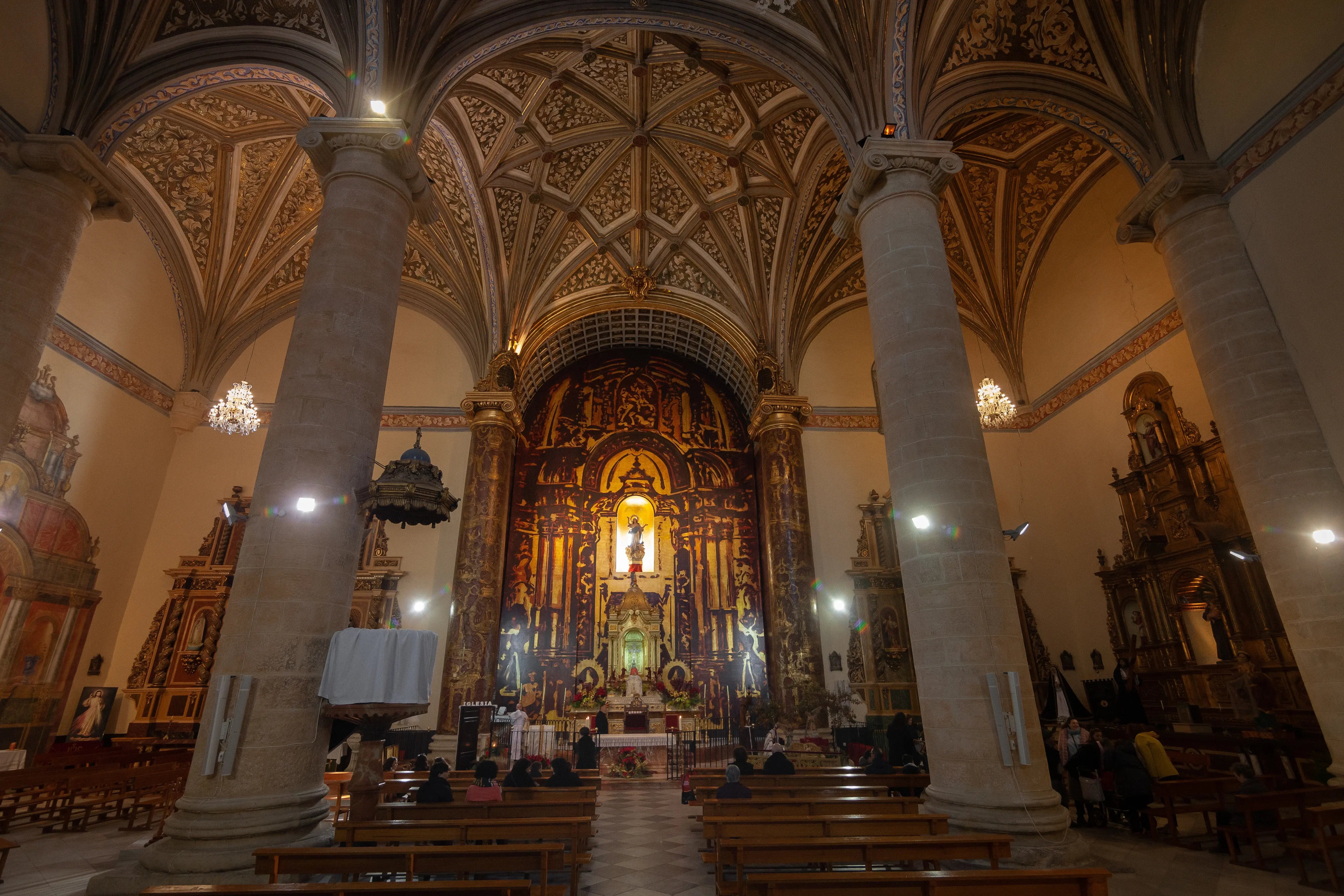 interior iglesia